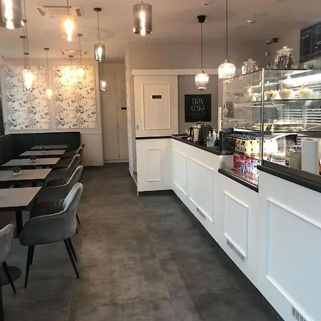 Mox Downtown Апартаменты